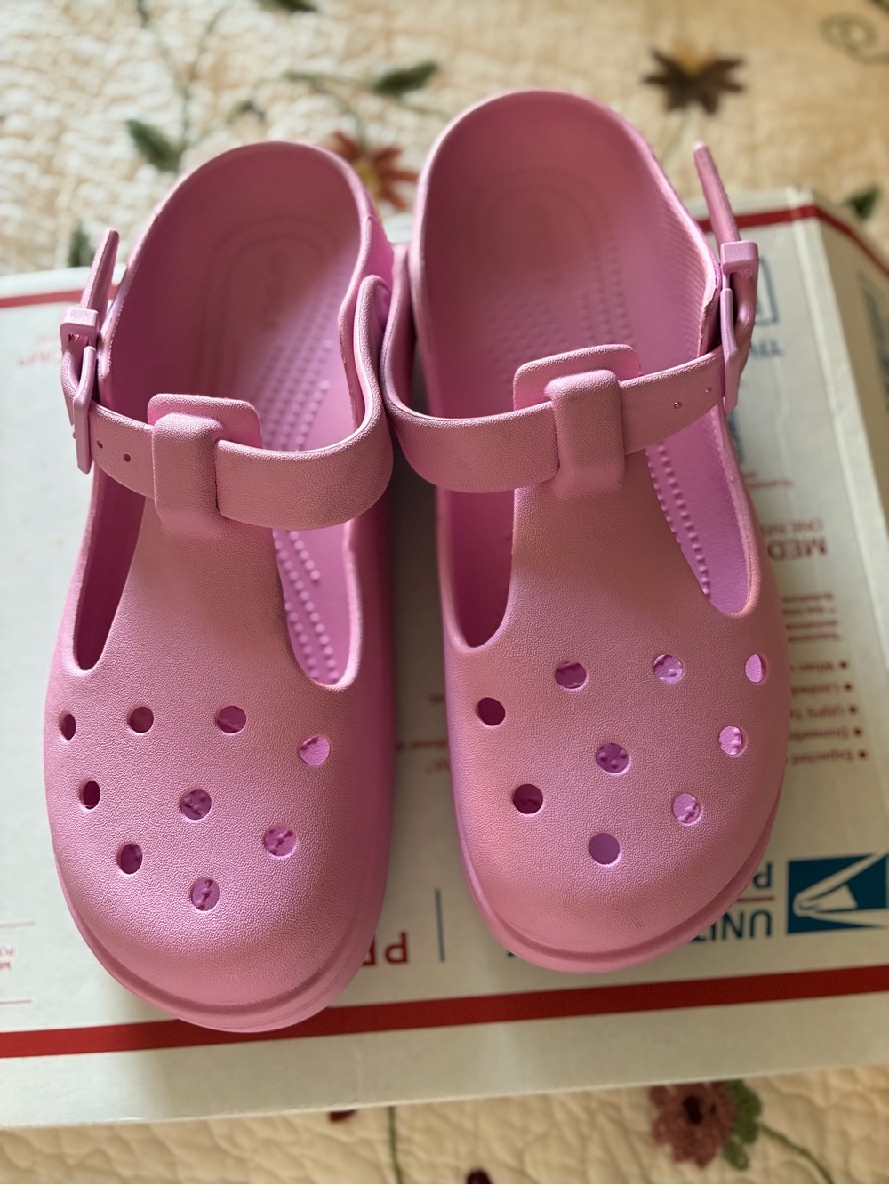 Crocs Classic Mary Jane Clog Pink Women’s Size 10 Adjustable Strap
